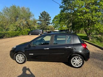Renault Clio 1.2 Dynamique TomTom Euro 5 5dr