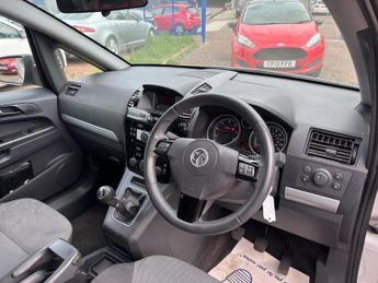 Vauxhall Zafira 1.7 CDTi ecoFLEX Exclusiv Euro 5 5dr (SNav)
