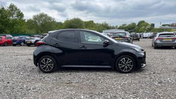 Toyota Yaris 1.5 VVT-h Design E-CVT Euro 6 (s/s) 5dr