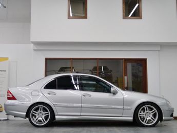 Mercedes-Benz C Class 5.4 C55 AMG saloon 4dr petrol Automatic