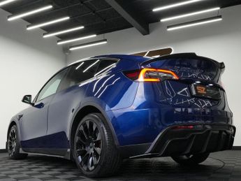 Tesla Model Y (Dual Motor) Long Range Auto 4WDE 5dr