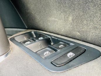 Volkswagen Golf 1.6 TDI SE Nav DSG Euro 6 (s/s) 5dr
