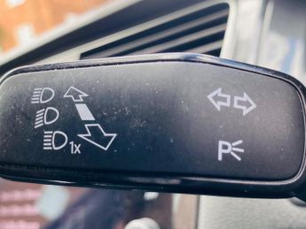 Volkswagen Golf 1.6 TDI SE Nav DSG Euro 6 (s/s) 5dr