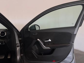 Mercedes-Benz A Class 1.3 A180 AMG Line (Executive) 7G-DCT Euro 6 (s/s) 5dr