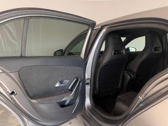 Mercedes-Benz A Class 1.3 A180 AMG Line (Executive) 7G-DCT Euro 6 (s/s) 5dr