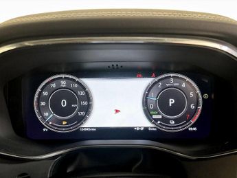 Jaguar F-PACE 2.0 P400e 17.1kWh R-Dynamic SE Auto AWD Euro 6 (s/s) 5dr
