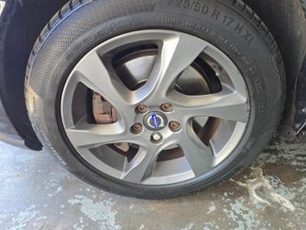 Volvo V40 Cross Country 2.0 D2 Lux Auto Euro 6 (s/s) 5dr