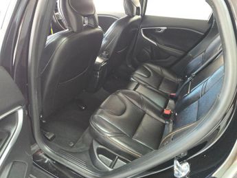 Volvo V40 Cross Country 2.0 D2 Lux Auto Euro 6 (s/s) 5dr