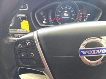 Volvo V40 Cross Country 2.0 D2 Lux Auto Euro 6 (s/s) 5dr