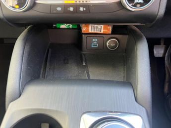 Ford Kuga 2.5 EcoBoost Duratec 14.4kWh Titanium First Edition CVT Euro 6 (