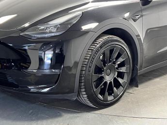 Tesla Model Y (Dual Motor) Long Range Auto 4WDE 5dr