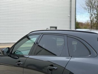 Jaguar F-PACE 2.0 D180 R-Sport Auto AWD Euro 6 (s/s) 5dr