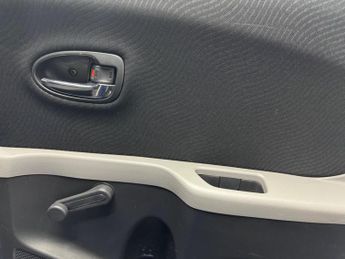 Toyota Yaris 1.33 Dual VVT-i T Spirit MultiMode Euro 4 (s/s) 5dr