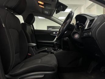 Kia Ceed 1.6 CRDi MHEV 2 NAV Sportswagon Euro 6 (s/s) 5dr