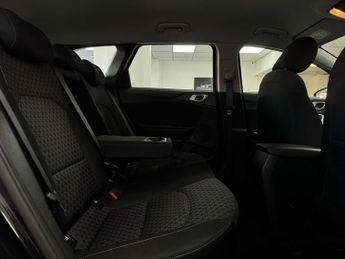 Kia Ceed 1.6 CRDi MHEV 2 NAV Sportswagon Euro 6 (s/s) 5dr