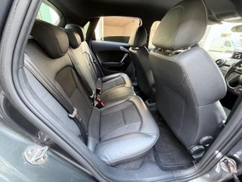 Audi A1 1.4 TFSI CoD S line Sportback Euro 5 (s/s) 5dr