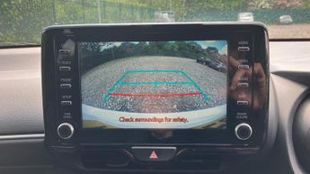 Toyota Yaris 1.5 VVT-h Design E-CVT Euro 6 (s/s) 5dr