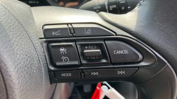 Toyota Yaris 1.5 VVT-h Design E-CVT Euro 6 (s/s) 5dr