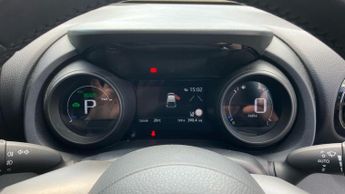 Toyota Yaris 1.5 VVT-h Design E-CVT Euro 6 (s/s) 5dr