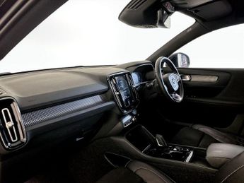 Volvo XC40 1.5h T5 Twin Engine Recharge 10.7kWh R-Design Auto Euro 6 (s/s) 