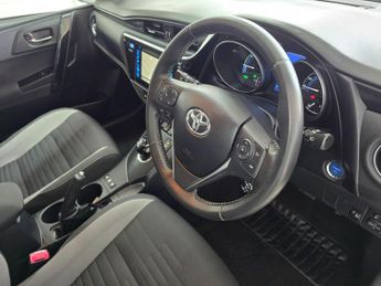 Toyota Auris 1.8 VVT-h Business Edition CVT Euro 6 (s/s) 5dr