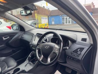 Hyundai ix35 2.0 CRDi Premium Auto 4WD Euro 5 5dr