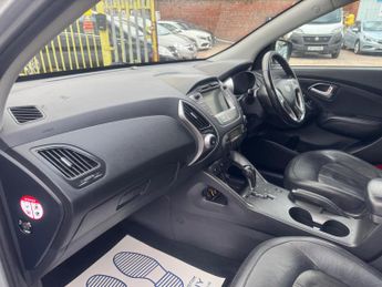 Hyundai ix35 2.0 CRDi Premium Auto 4WD Euro 5 5dr