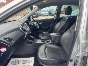 Hyundai ix35 2.0 CRDi Premium Auto 4WD Euro 5 5dr