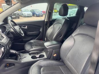 Hyundai ix35 2.0 CRDi Premium Auto 4WD Euro 5 5dr