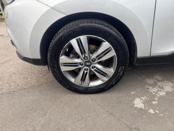 Hyundai ix35 2.0 CRDi Premium Auto 4WD Euro 5 5dr