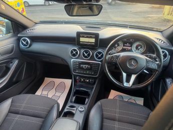 Mercedes-Benz A Class 1.8 A200 CDI Sport 7G-DCT Euro 5 (s/s) 5dr