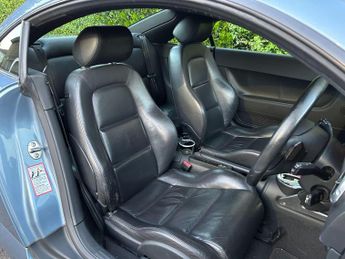 Audi TT 3.2 V6 DSG quattro 2dr