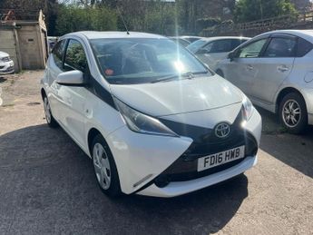Toyota AYGO 1.0 VVT-i x-play x-shift Euro 6 5dr