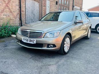 Mercedes C Class 2.1 C220 CDI Elegance Auto Euro 4 4dr