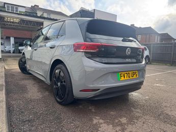 Volkswagen ID.3 Pro Performance 58kWh Life Auto 5dr