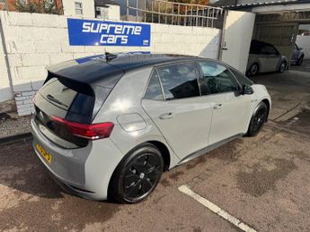 Volkswagen ID.3 Pro Performance 58kWh Life Auto 5dr