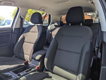 Volkswagen Golf 2.0 TDI BlueMotion Tech SE Nav DSG Euro 6 (s/s) 5dr
