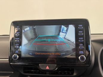 Toyota Yaris 1.5 VVT-h Design E-CVT Euro 6 (s/s) 5dr