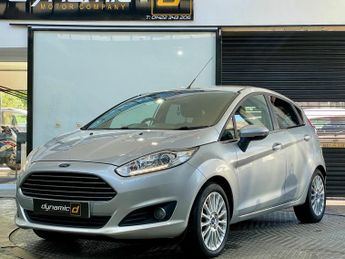 Ford Fiesta 1.0T EcoBoost Titanium Euro 5 (s/s) 5dr