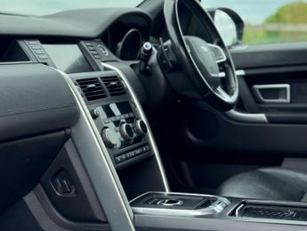 Land Rover Discovery Sport 2.0 TD4 SE Auto 4WD Euro 6 (s/s) 5dr