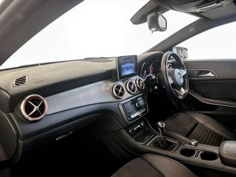 Mercedes-Benz CLA 1.6 CLA200 AMG Line Edition Coupe Euro 6 (s/s) 4dr