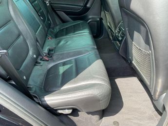 Volkswagen Touareg 4.2 TDI V8 Altitude Tiptronic 4WD Euro 5 5dr