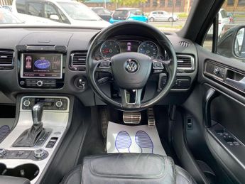 Volkswagen Touareg 4.2 TDI V8 Altitude Tiptronic 4WD Euro 5 5dr