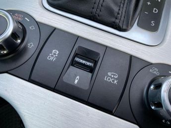 Volkswagen Touareg 4.2 TDI V8 Altitude Tiptronic 4WD Euro 5 5dr