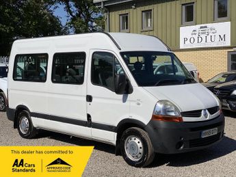Renault Master 2.5 TD dCi 33 FWD L2 H2 4dr