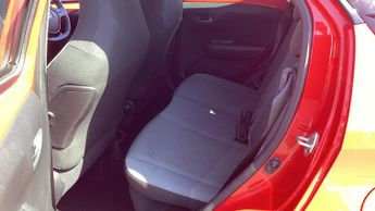 Toyota AYGO 1.0 VVT-i x-play Euro 6 (s/s) 5dr