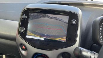 Toyota AYGO 1.0 VVT-i x-play Euro 6 (s/s) 5dr