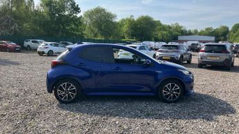 Toyota Yaris 1.5 VVT-h Design E-CVT Euro 6 (s/s) 5dr
