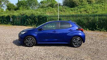 Toyota Yaris 1.5 VVT-h Design E-CVT Euro 6 (s/s) 5dr
