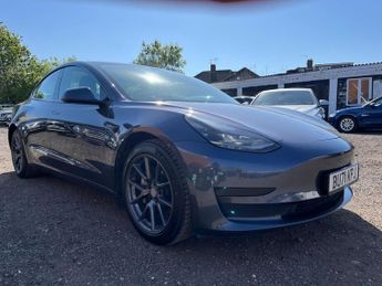 Tesla Model 3 Standard Range Plus Auto RWD 4dr
